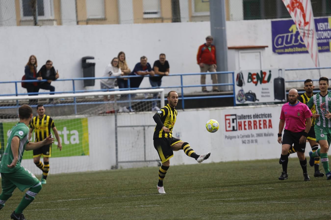 El Cayón se impuso al Vimenor en los penaltis tras empatar a uno y llegó a la antesala de la final de la Copa Federación