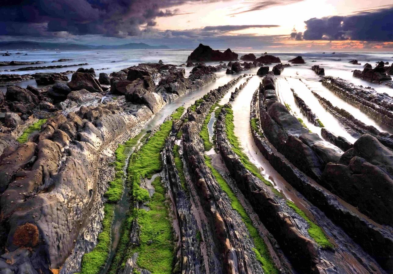 Costa Quebrada.