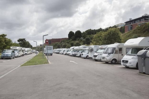 Saturación de autocaravanas en Santander