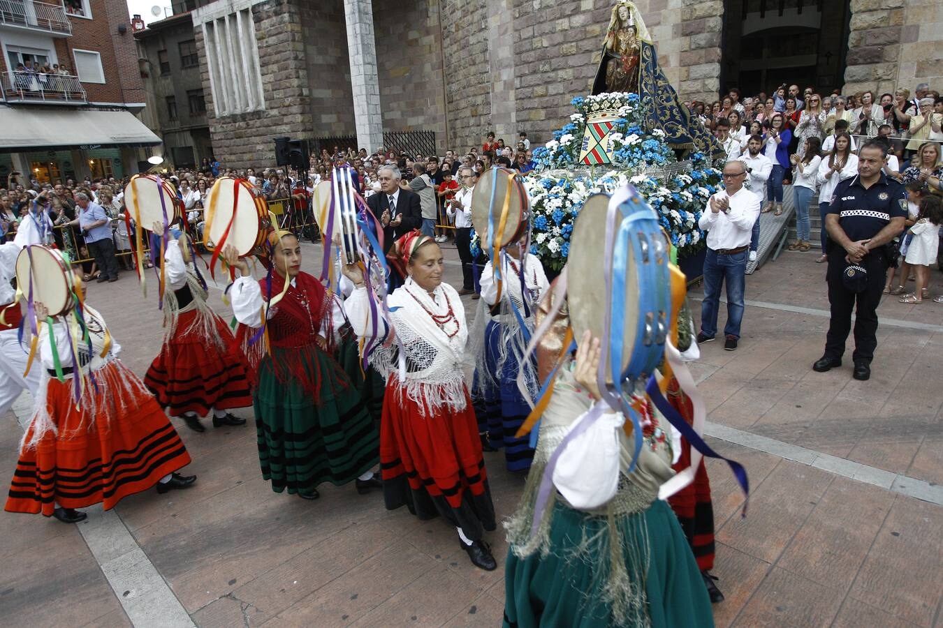 Fotos: Procesión de la Virgen Grande en Torrelavega