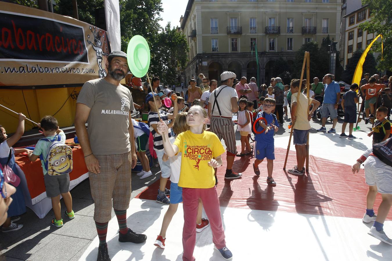 Fotos: De día y de noche, la fiesta no para en Torrelavega
