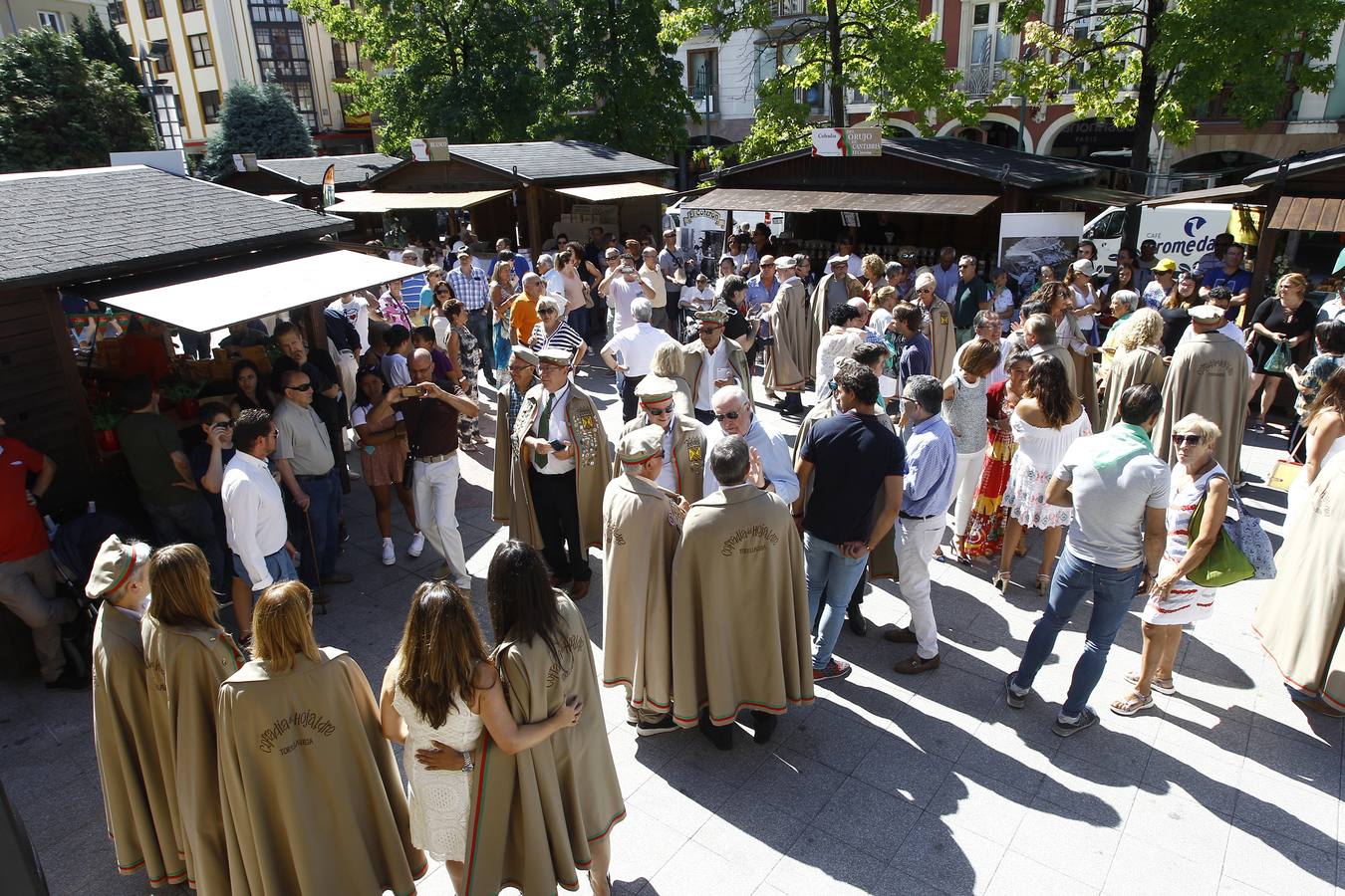 Fotos: La Feria del Hojaldre endulza las fiestas de La Patrona