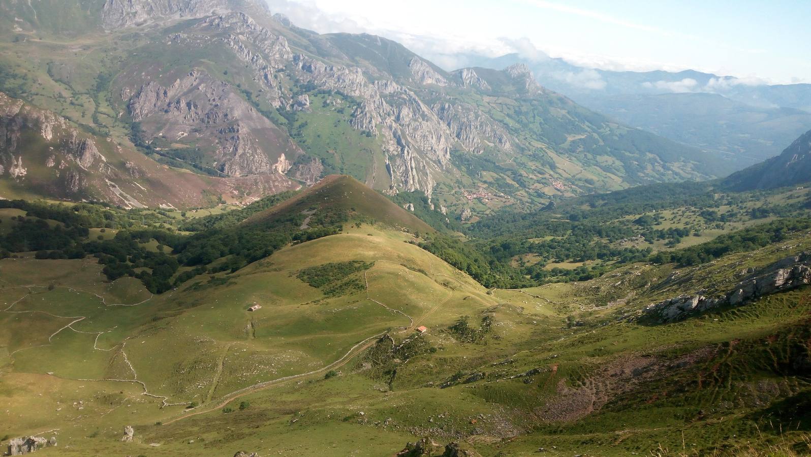 Fotos: Las cumbres conquistadas por el Grupo de Montaña Orza en Las Ubiñas-La Mesa