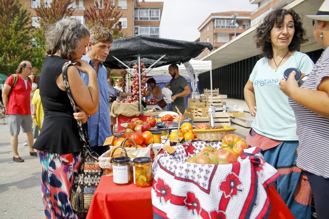 Fotos: Una vuelta por la Feria del Tomate de Bezana