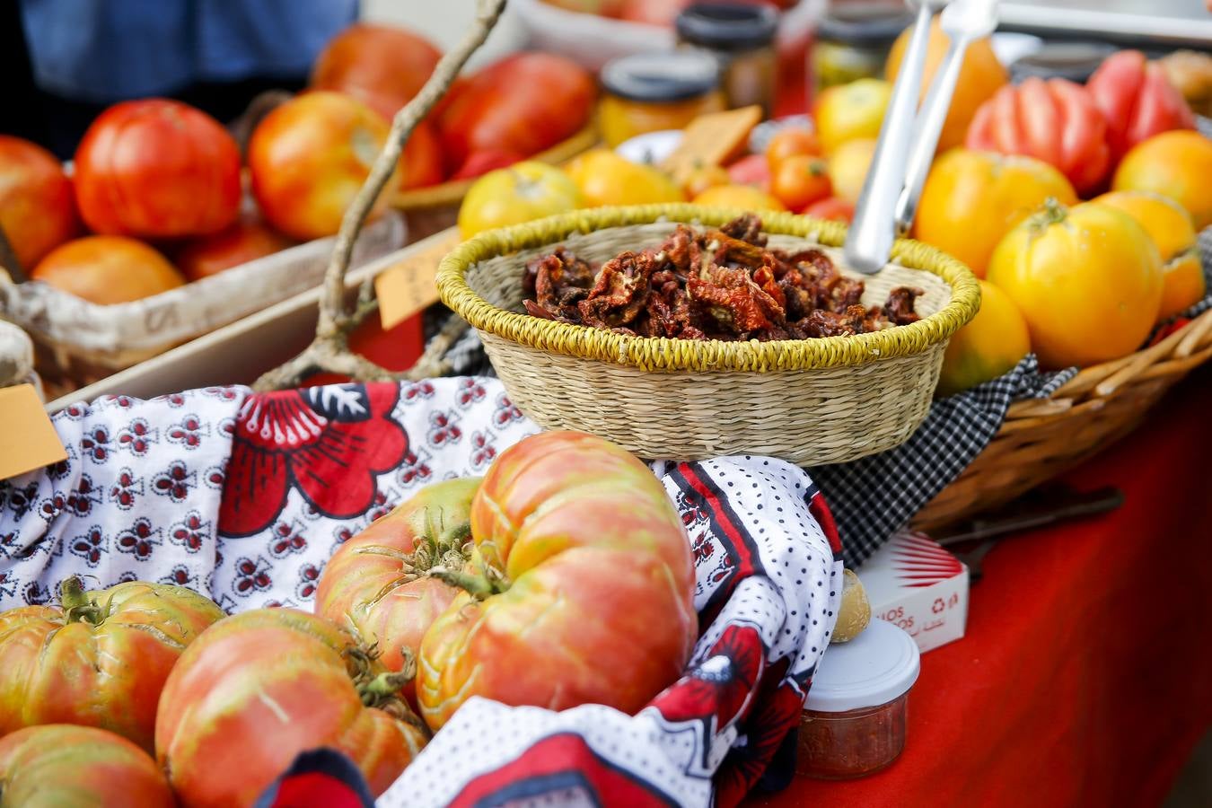 Fotos: Una vuelta por la Feria del Tomate de Bezana