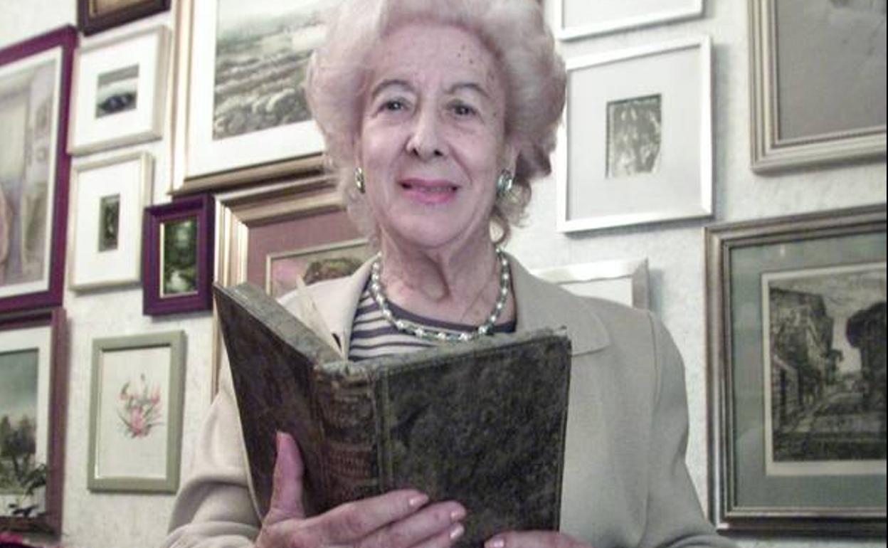 Imagen de archivo de la poeta Matilde Camus, fallecida en 2012.