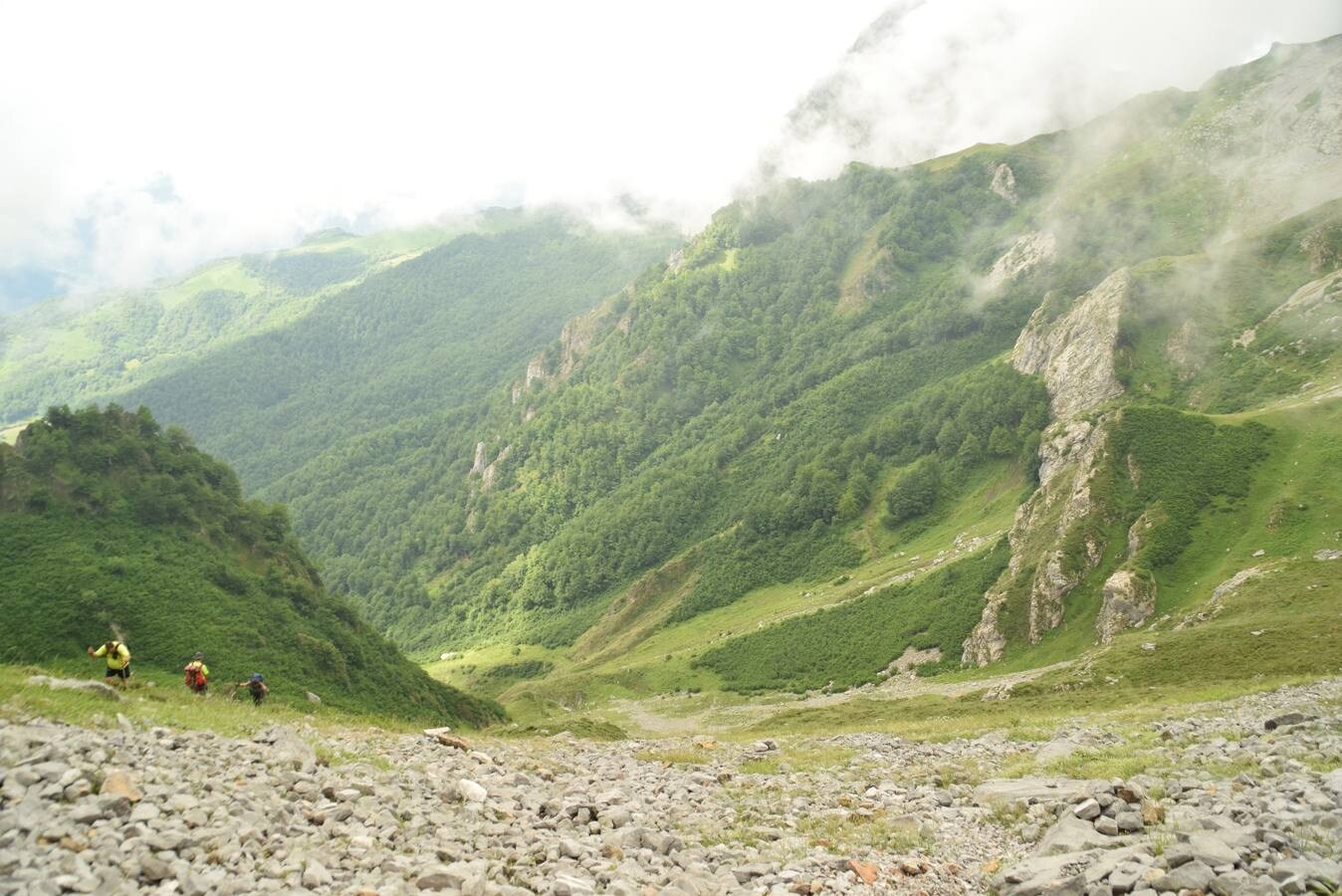 Fotos: Ruta de alta montaña por el canal de Lechugales