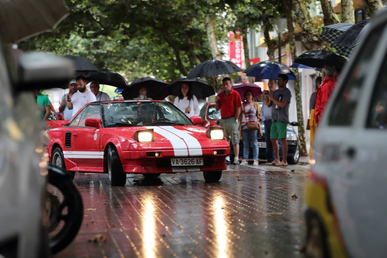 Más de un centenar de vehículos se congrega en la tercera concentración de estos coches que organiza el Club Villa de Cabezón