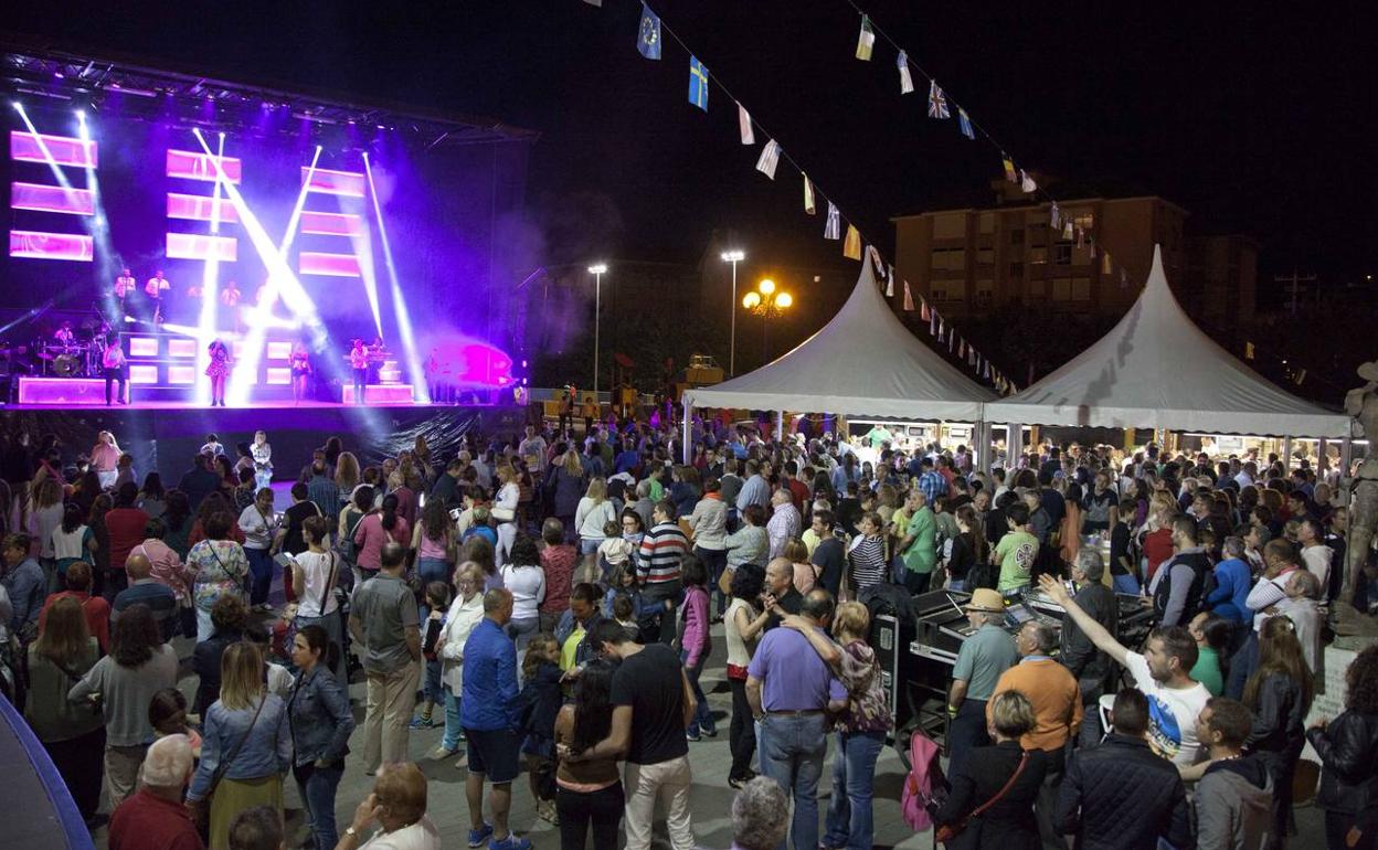 Camargo despedirá agosto vestido de fiesta