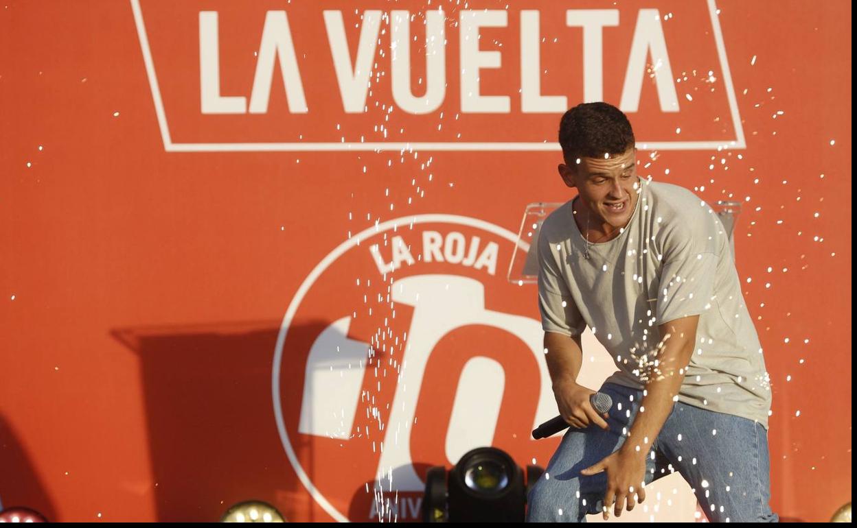 Arkano durante la presentación de la Vuelta