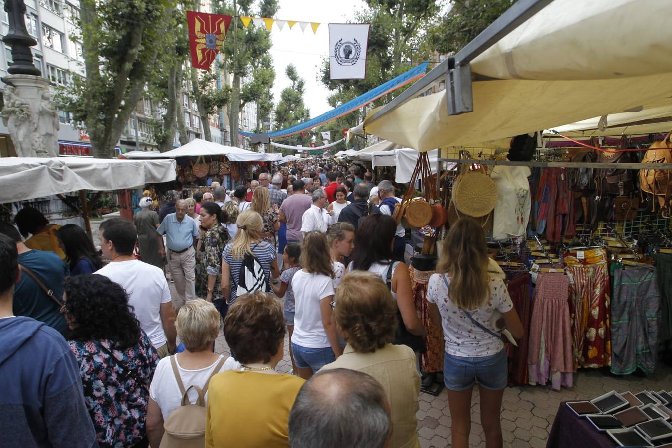 Estará abierto hasta el domingo con 177 puestos y más de 100 actividades entre talleres y espectáculos