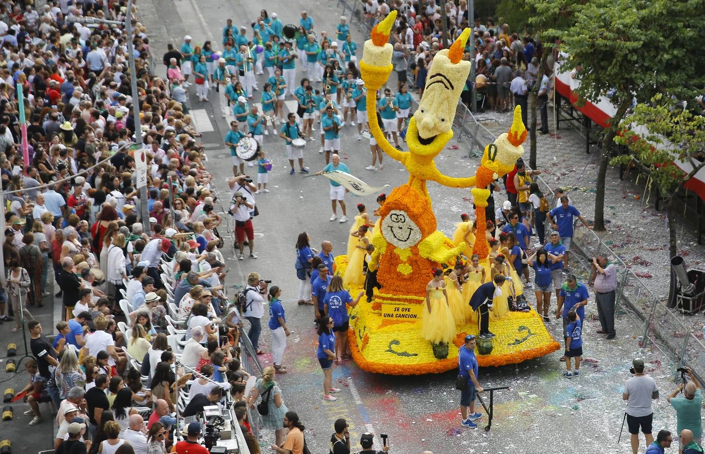 Fotos: La carroza &#039;Memento Mori&#039; se lleva el triunfo en Laredo
