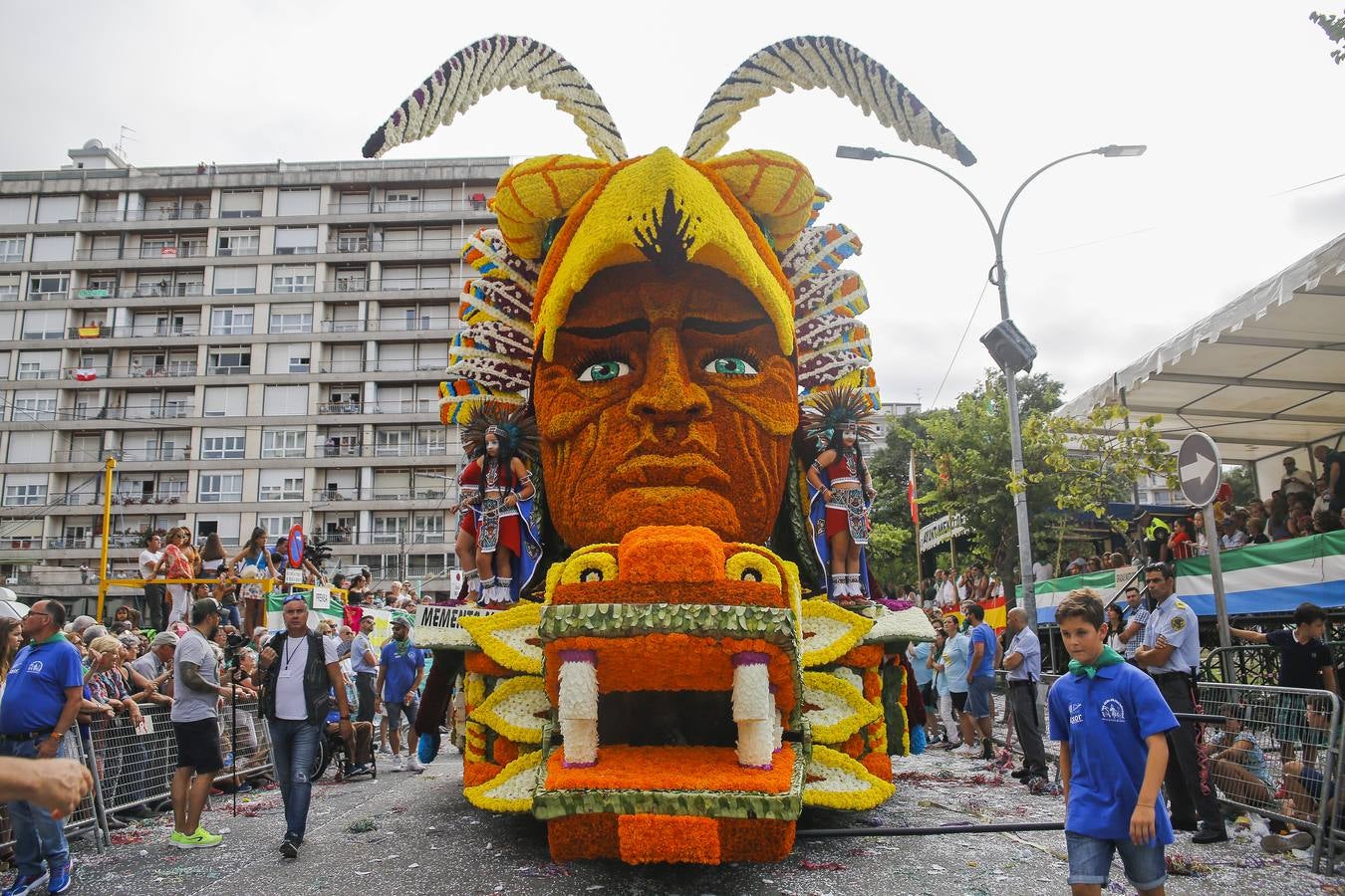 Fotos: La carroza &#039;Memento Mori&#039; se lleva el triunfo en Laredo