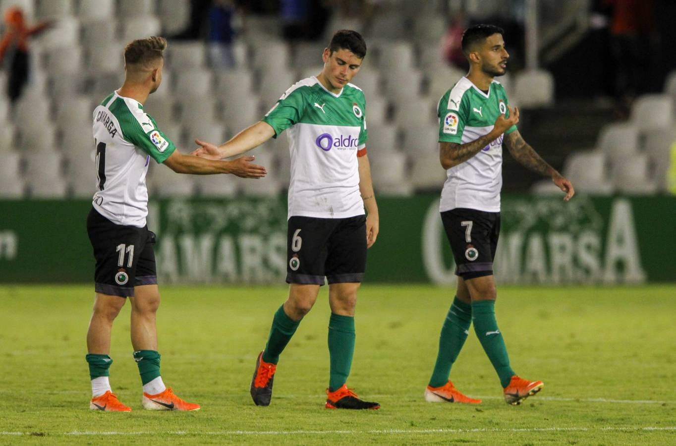 Fotos: Las imágenes del Racing-Cadiz