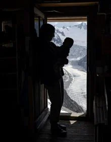 Imagen secundaria 2 - Sarah, la guardesa del glaciar de Charpoua