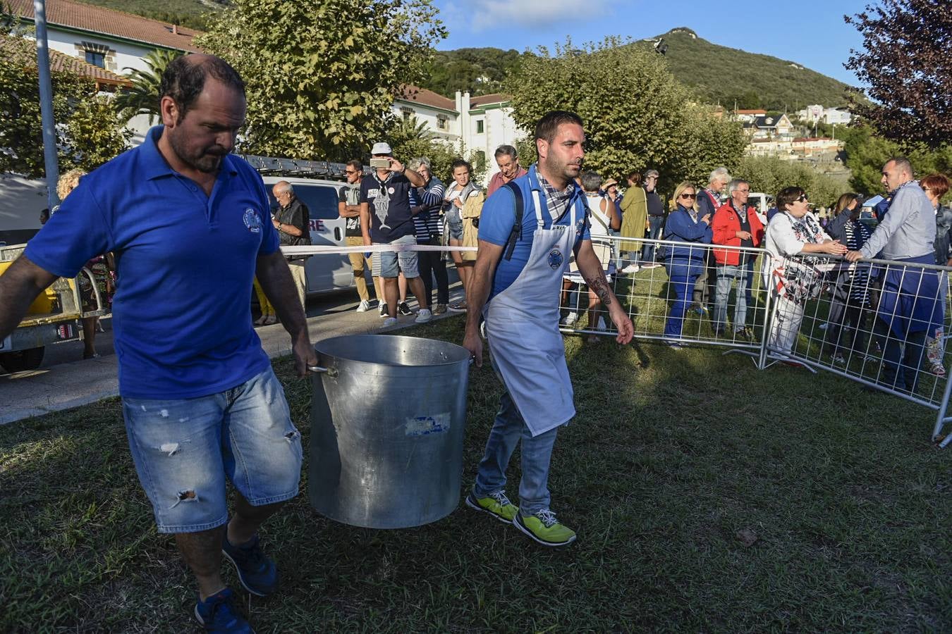 Fotos: La Gran Marmitada de Santoña sirve cerca de 12.000 raciones