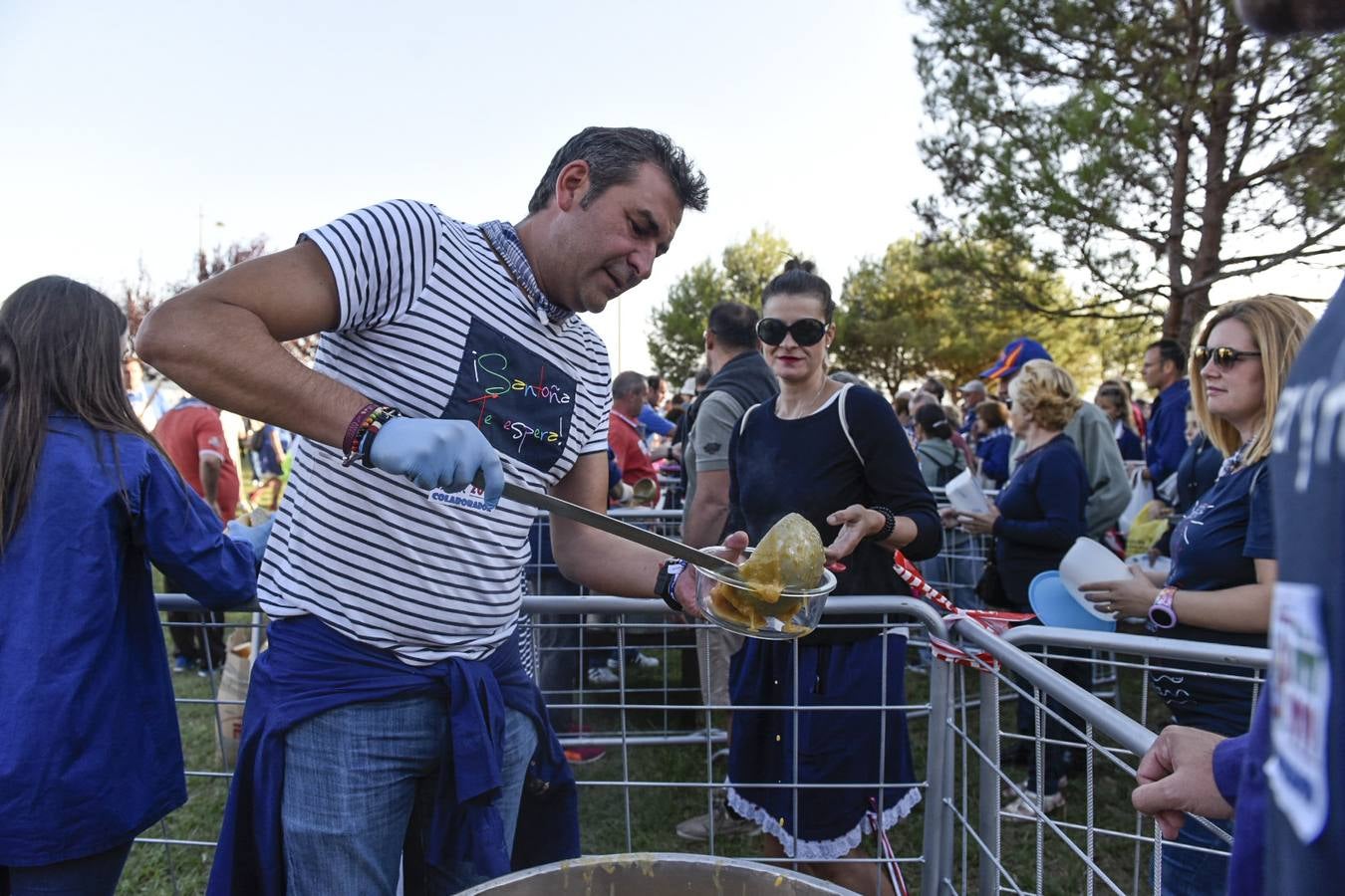 Fotos: La Gran Marmitada de Santoña sirve cerca de 12.000 raciones