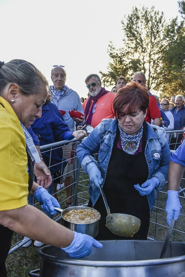 Fotos: La Gran Marmitada de Santoña sirve cerca de 12.000 raciones