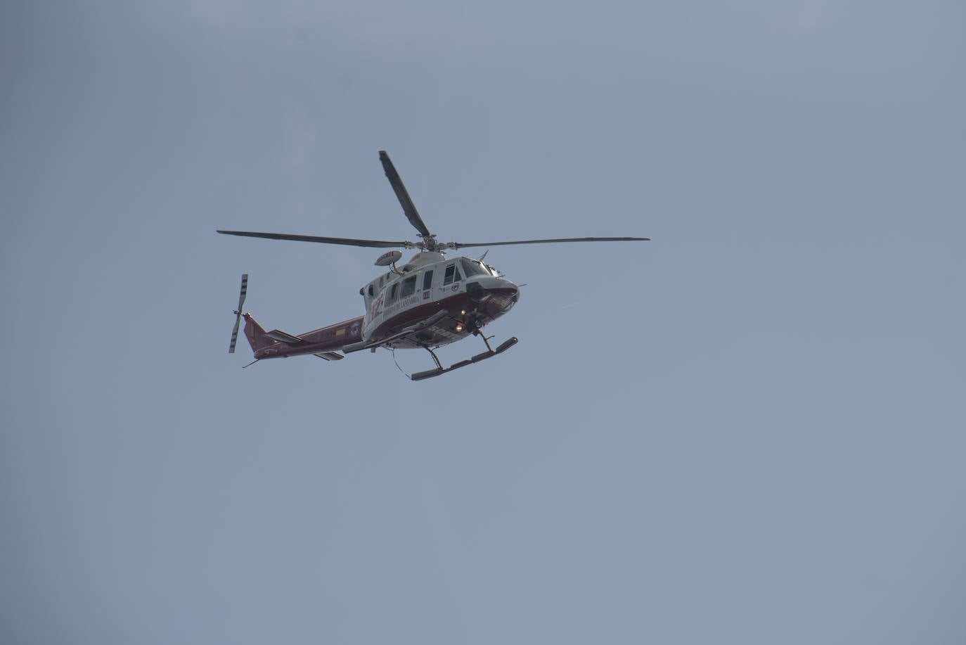 Un momento del simulacro de rescate en la bahía de Santander. 