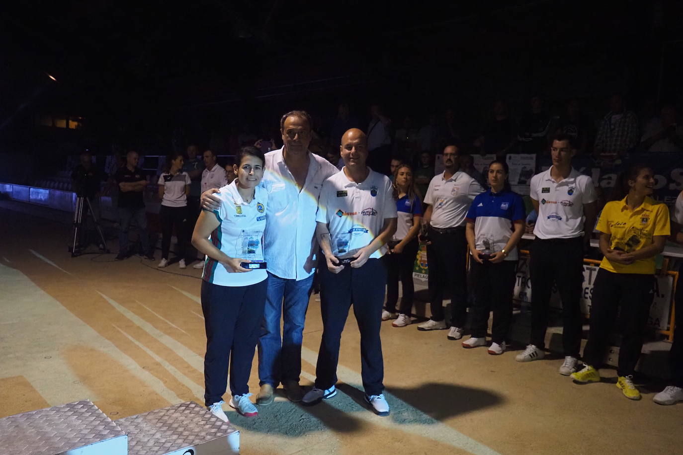 Fotos: Laura Saiz y Lolo Lavid ganan el Torneo Mixto en Renedo