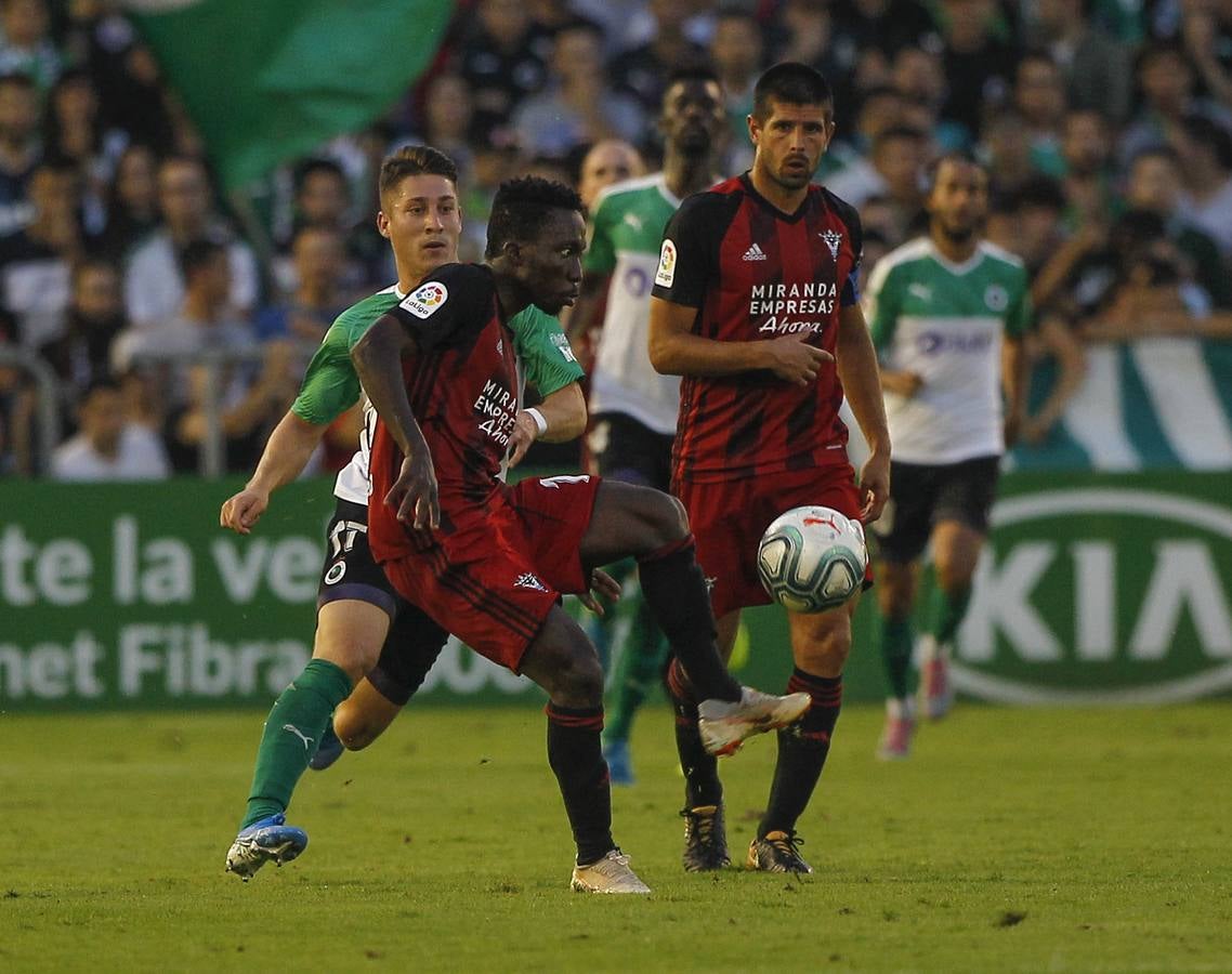 Fotos: Imágenes del partido Racing-Mirandés