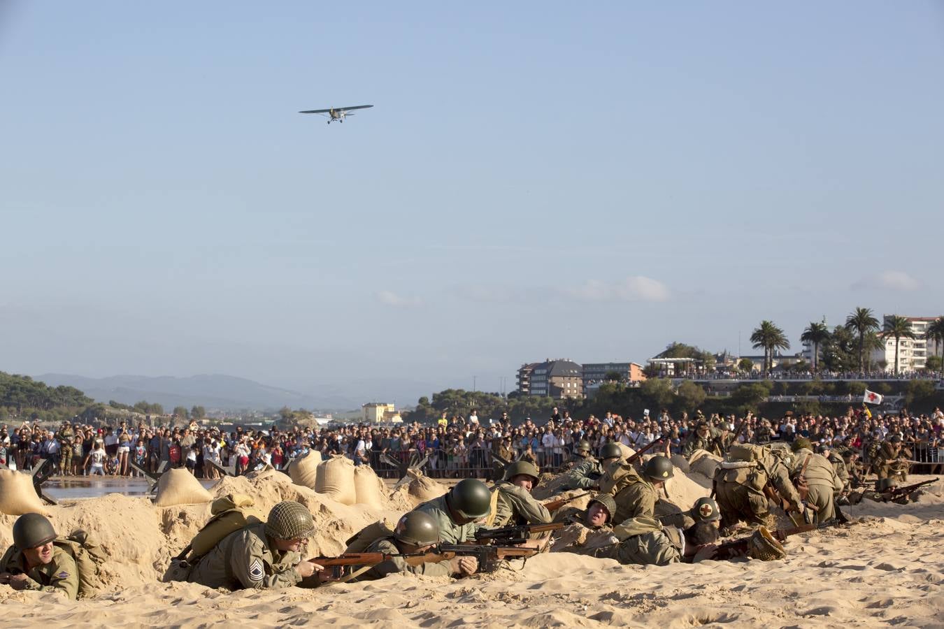 Fotos: Así ha sido el desembarco sin barcos en El Sardinero