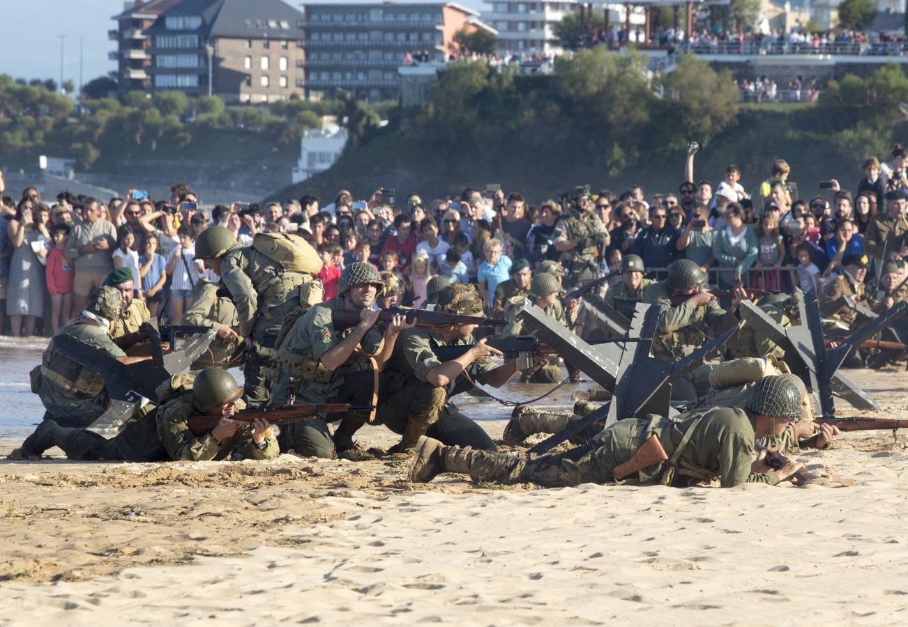 Fotos: Así ha sido el desembarco sin barcos en El Sardinero