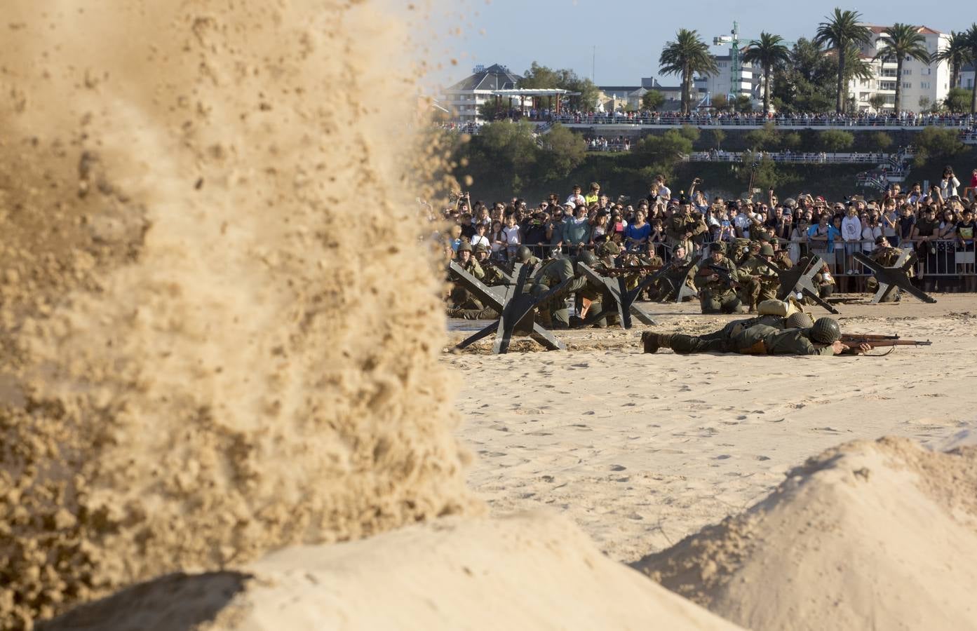 Fotos: Así ha sido el desembarco sin barcos en El Sardinero