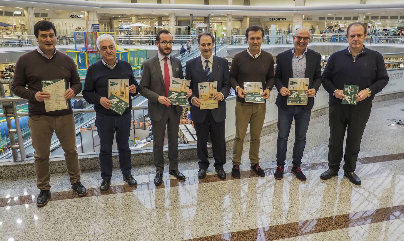 2018. Presentación de las Jornadas Bolísticas de El Corte Inglés. En la imagen, Paulino Pinta, Serafín Bustamante, Pedro Duplá, José Manuel Riancho, Juan Domínguez, Pedro López y Nel González.