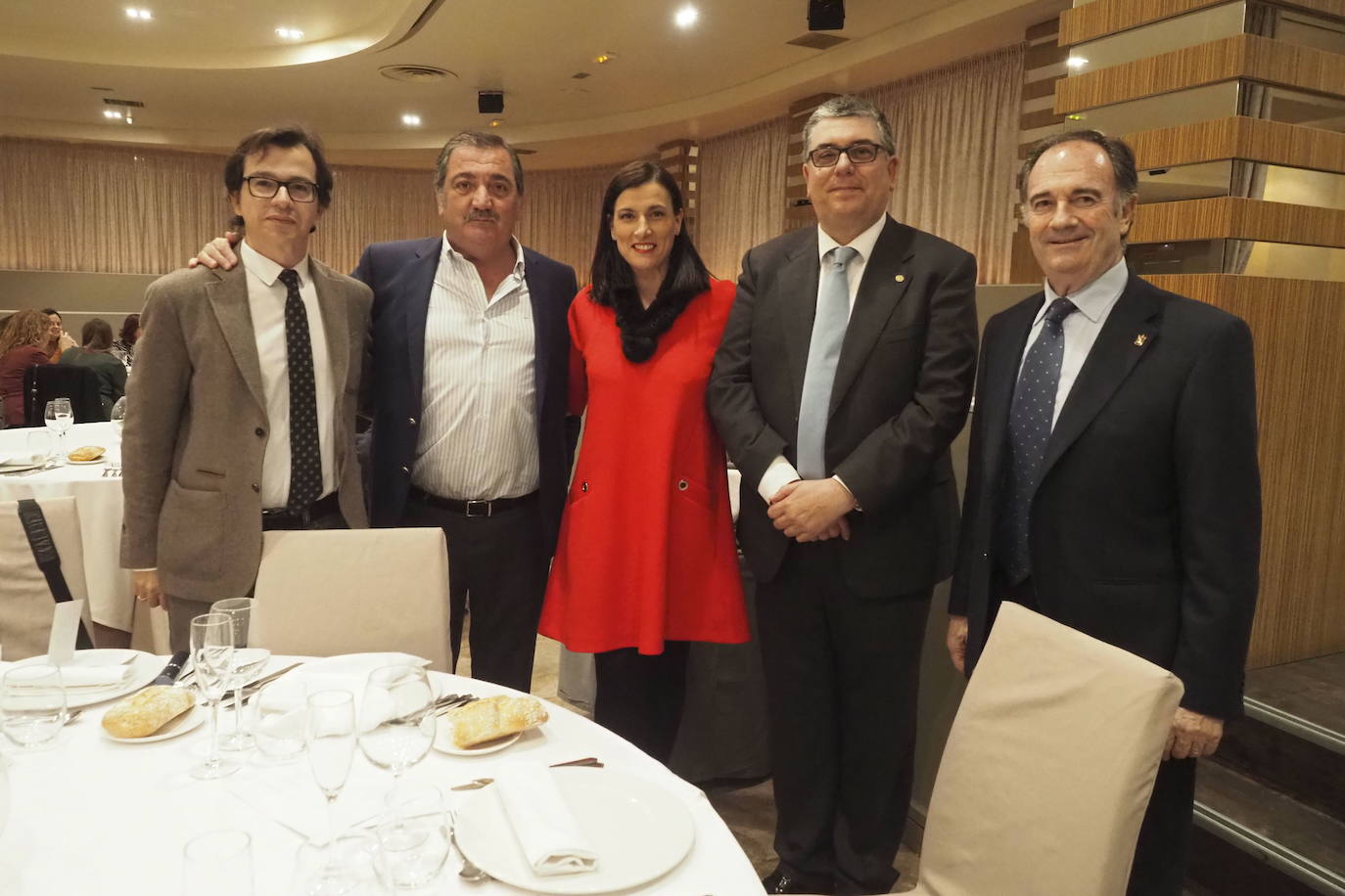 2019. Homenaje al periodista, Cope, Gervasio Portilla en el Hotel Chiqui. En la foto Cesar Torrelas, Gonzalo Piñeiro, Gema Igual, Gervasio Portilla y José Manuel Riancho.