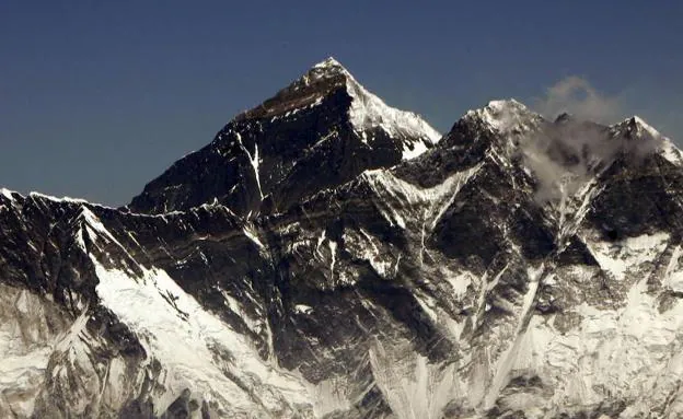 Cima del Everest, el monte más alto del mundo (8.848 metros).