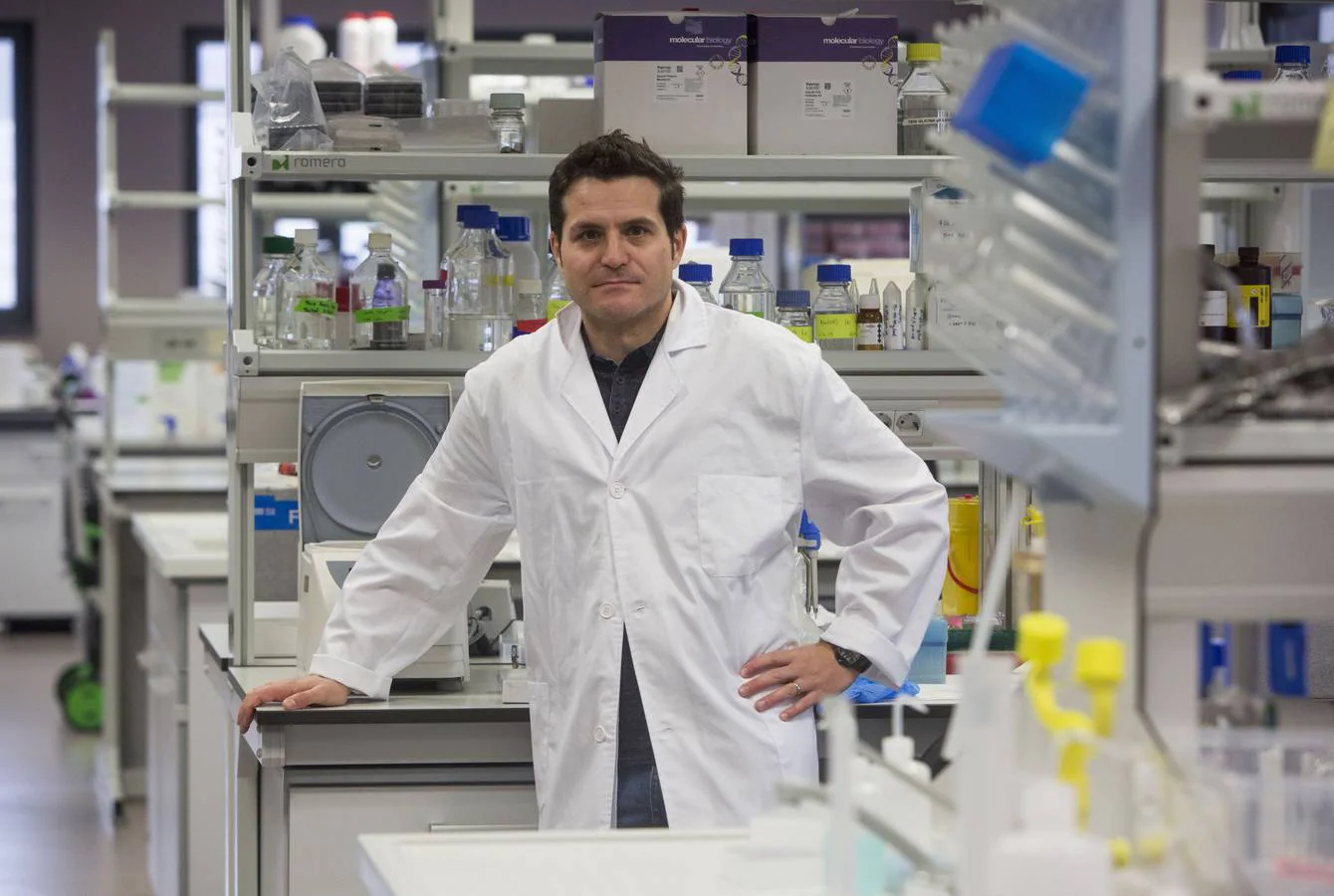 Fernando Calvo, investigador santanderino que estudia cómo combatir el cáncer.