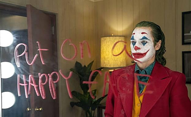 Hímnica, majestuosa, brutal