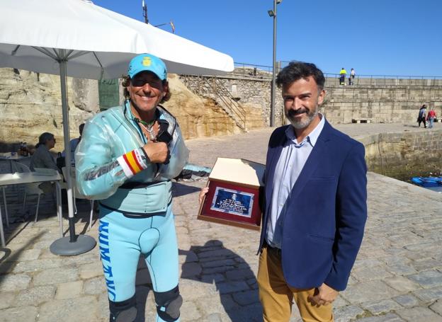 Con Pedro Velarde, primer teniente alcalde y concejal de Turismo y Cultura de Comillas.