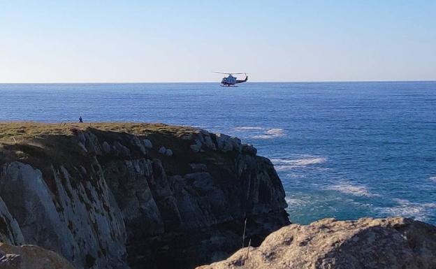 El helicóptero ha tenido que intervenir para rescatar al herido.