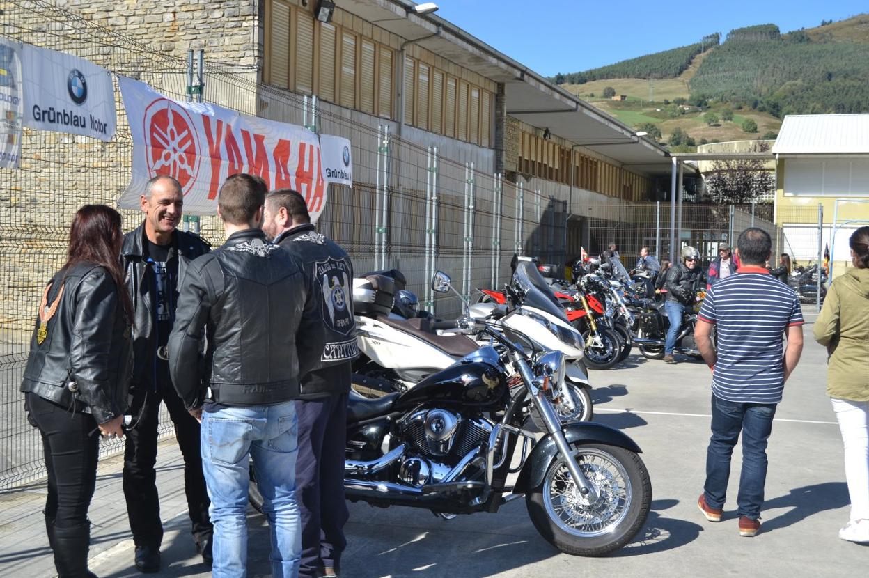 Durante las tres jornadas se podrán ver las motos por la comarca. :