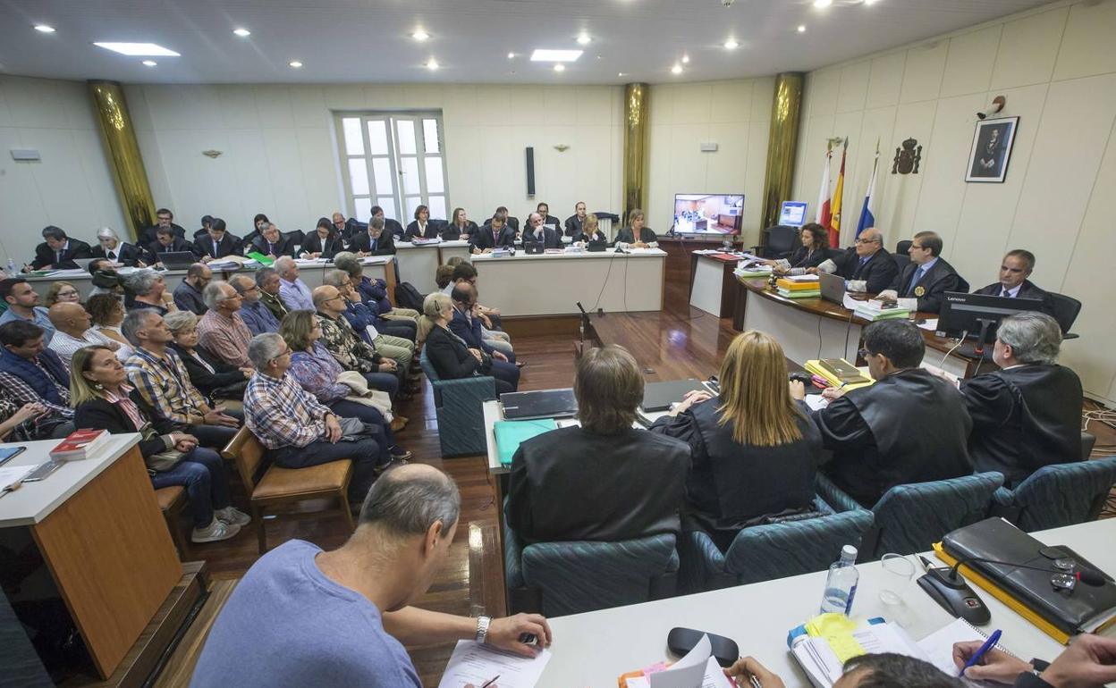 La Audiencia amplia hasta mañana el plazo para que la fiscal presente el nuevo escrito de acusación de La Loma