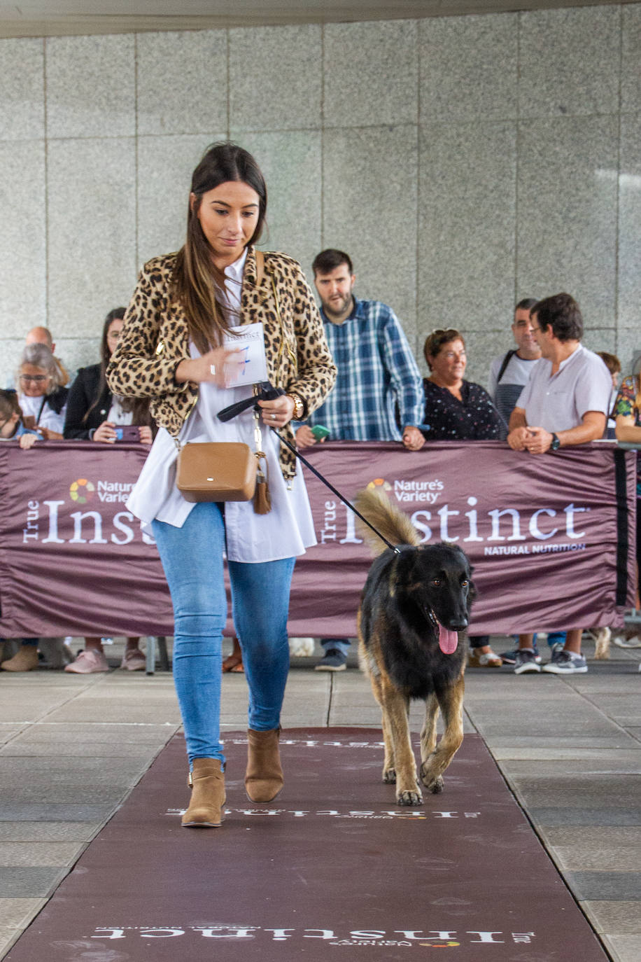 El centro comercial celebró la décima edición de este evento que premió a los perros más bonitos, simpáticos y educados