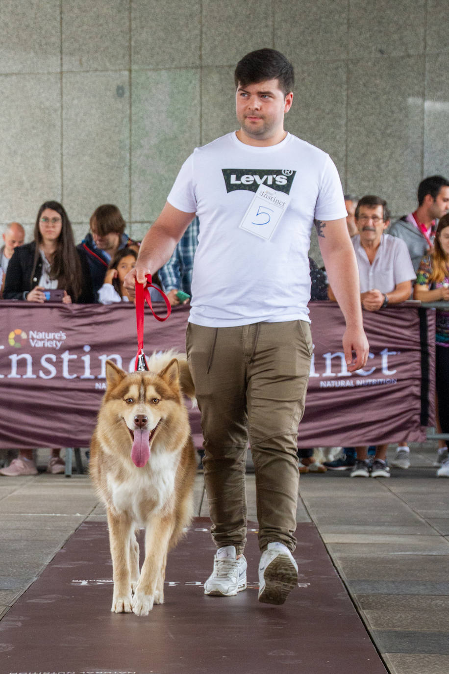 El centro comercial celebró la décima edición de este evento que premió a los perros más bonitos, simpáticos y educados