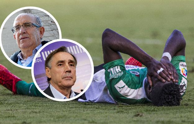 Nuha se lamenta de una ocasión fallada. El Racing busca rentabilizar mucho más las acciones de peligro, situaciones que analizan Jabo Irureta y Miguel Ángel Portugal, dos exentrenadores del Racing