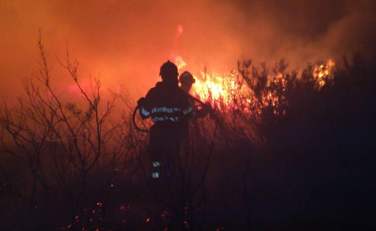 Incendio en Mata de la Hoz, esta pasada madrugada.