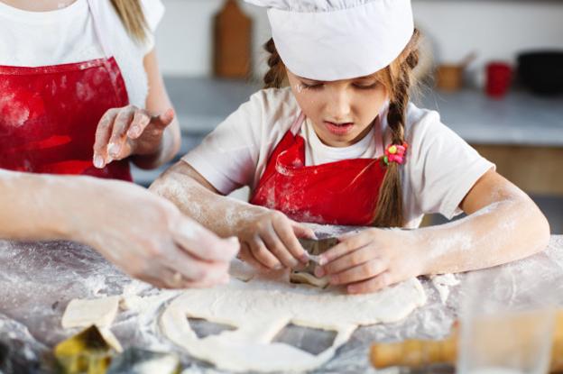 Las recetas, más si son dulces, siempre unen a la familia.