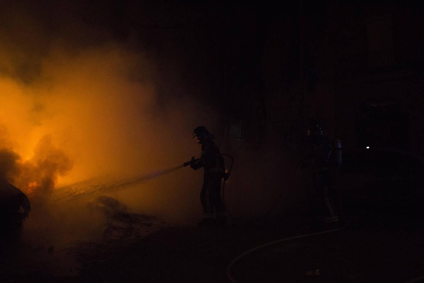 Fotos: Noche de terror en las calles de Barcelona