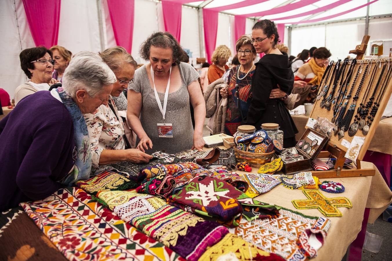 Fotos: Feria de las Mujeres Artesanas de Camargo