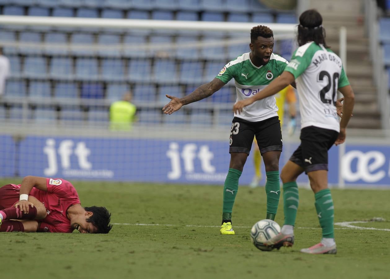 El Racing completa en Tenerife uno de sus peores partidos de la temporada y, a pesar de todo, logra sacar un empate en el minuto 93 para cobrarse parte de los puntos perdidos en los últimos minutos de otros encuentros