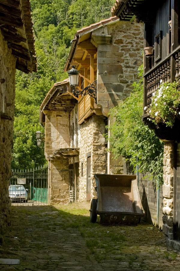 Fotos: Bárcena Mayor, uno de los pueblos más bonitos de Cantabria