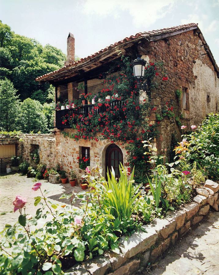 Fotos: Bárcena Mayor, uno de los pueblos más bonitos de Cantabria