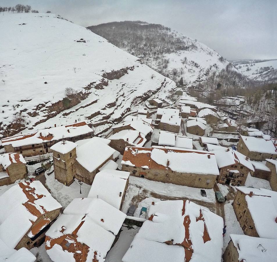 Fotos: Bárcena Mayor, uno de los pueblos más bonitos de Cantabria