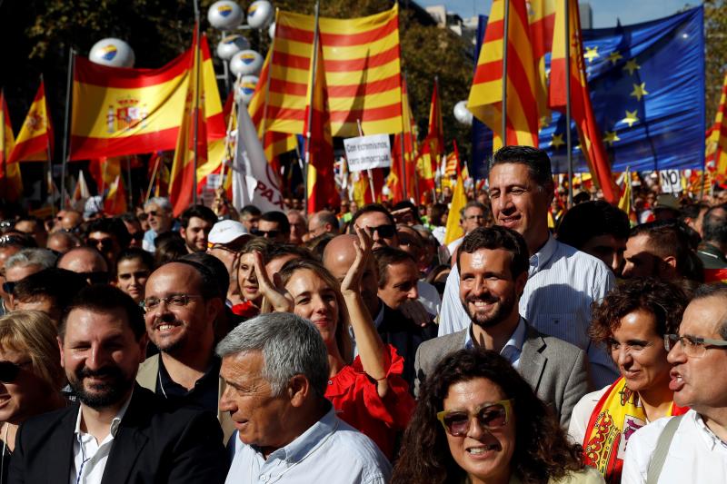 Fotos: Masiva marcha en Barcelona por la unidad de España