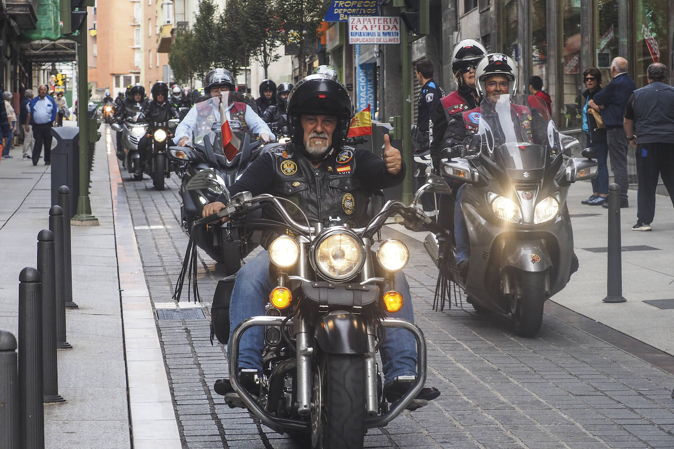 Fotos: La congregación de motoristas en Santander